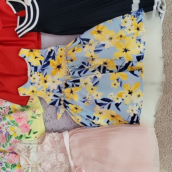 Excellent condition toddler dresses and shoes - Picture 4 of 9